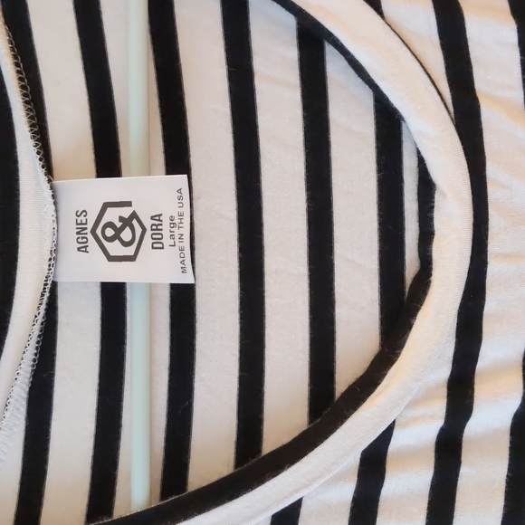 Agnes and Dora Large Tulip Top - Picture 2 of 4